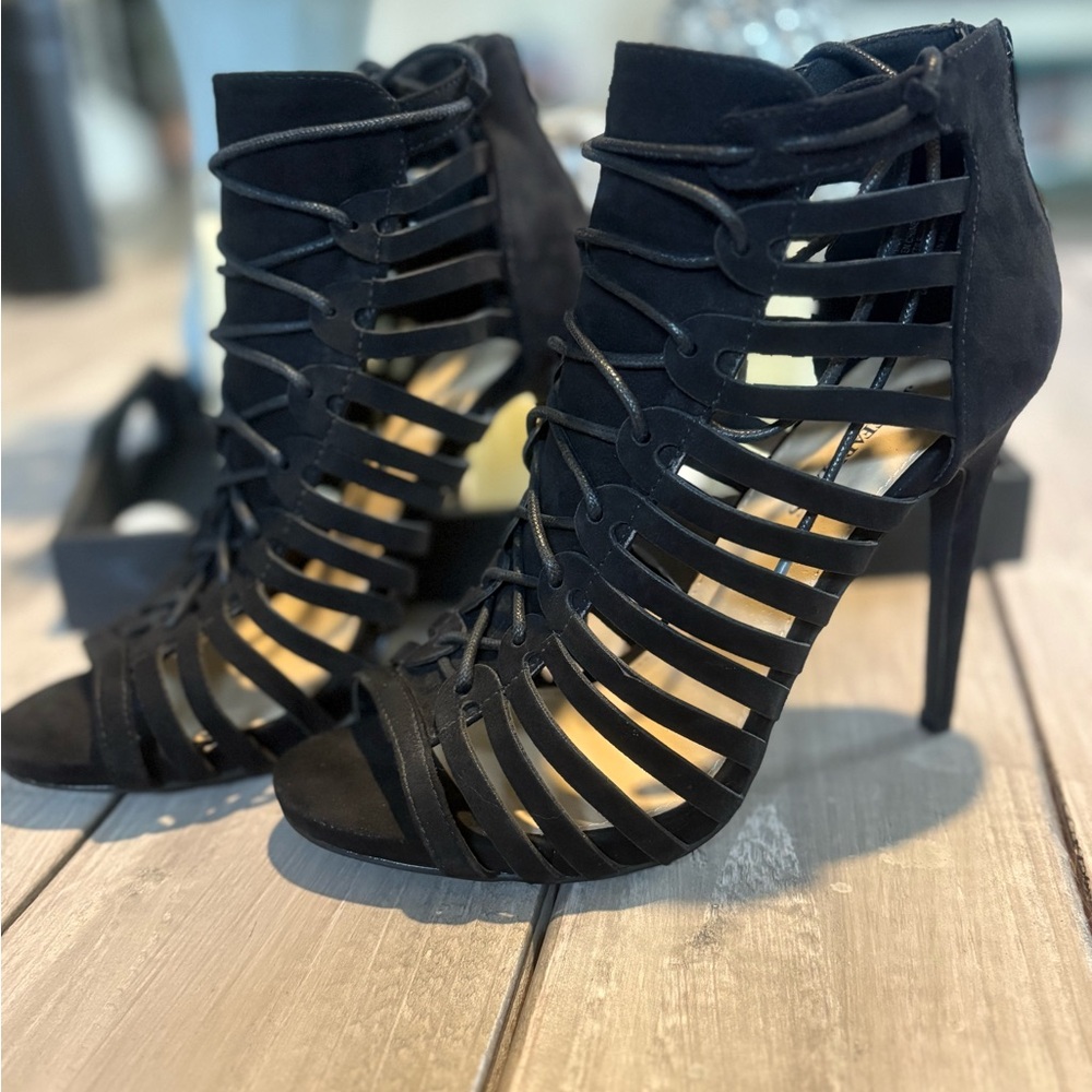 Chic Black Lace-Up Heels